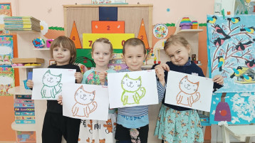 Рисование ватными палочками Рисование ватными палочками.